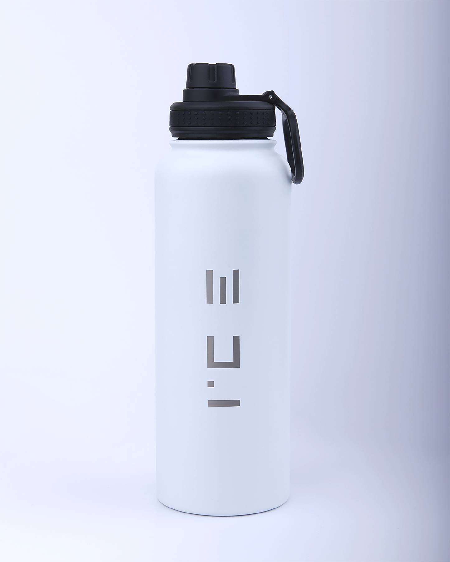 ICE Water Bottle in White - 22 oz